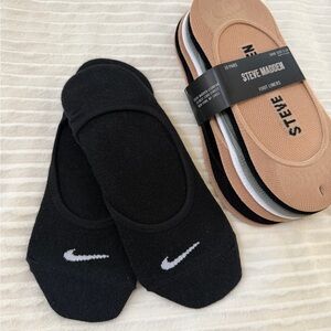 Steve Madden Black and Tan Casual Socks